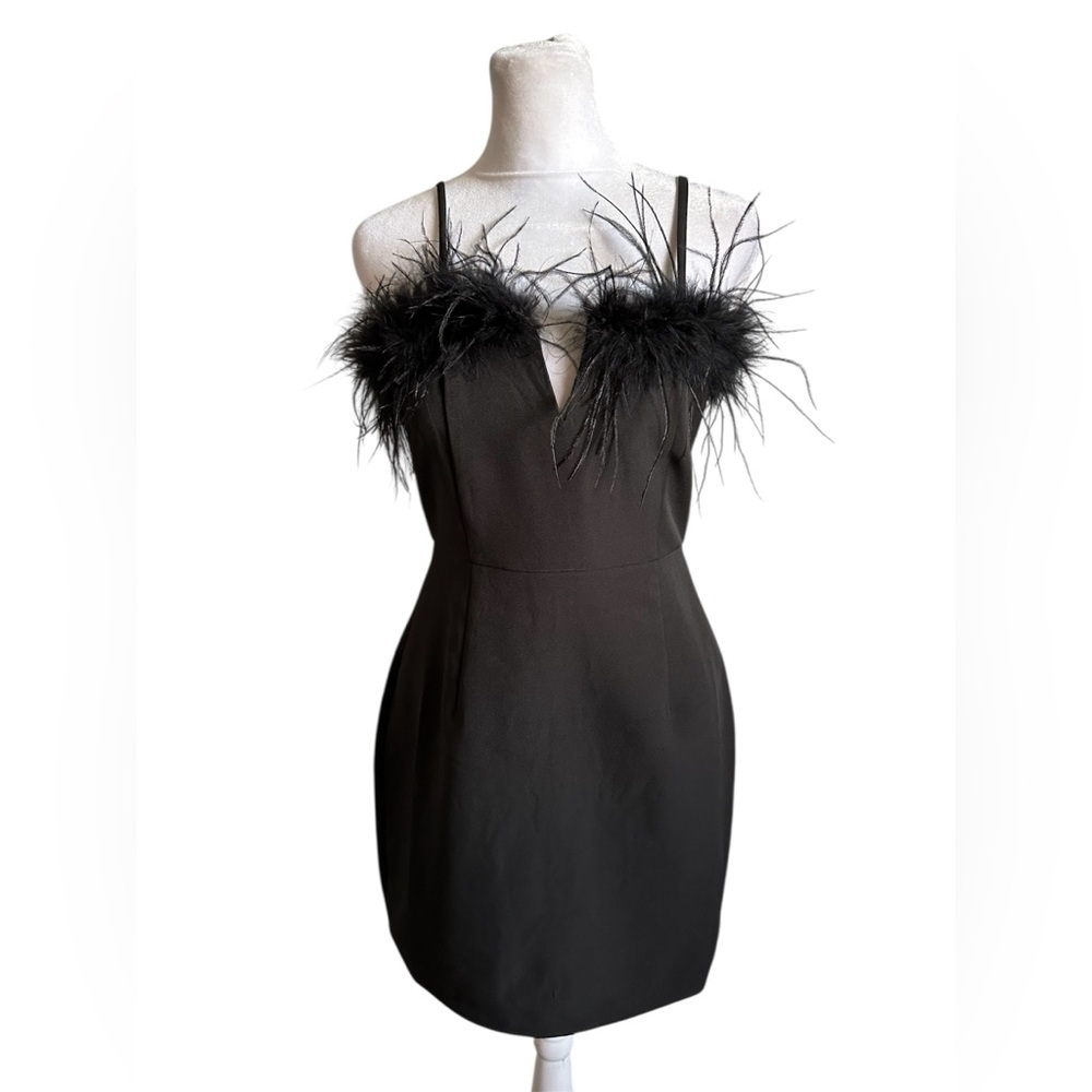 Vici Strapless Black Dress with Feather Detail size extra small